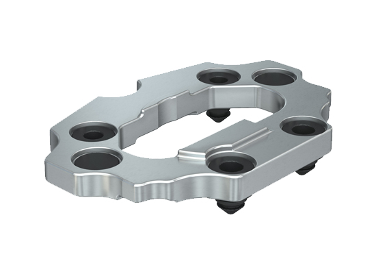 Ek bir montajda iki farklı elastomer kullanarak, yuvarlanma gürültüsü daha iyi izole edilebilir ve düşük frekanslı aks titreşimleri hassas bir şekilde kontrol edilebilir.